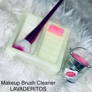 LAVADERITOS!! Makeup Brush Cleaner.